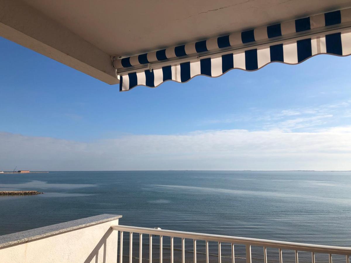 Apartamento En Primera Linea De Mar Sant Carlos de la Ràpita Esterno foto