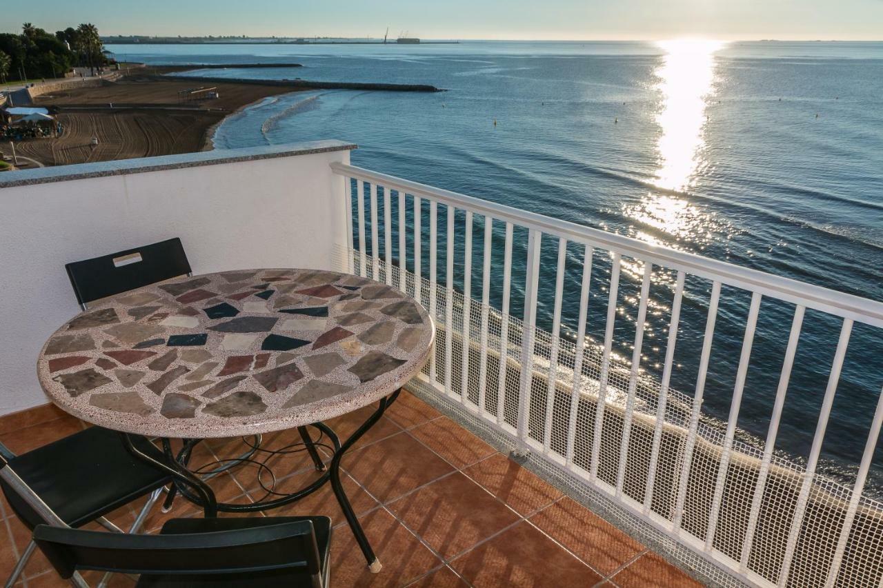 Apartamento En Primera Linea De Mar Sant Carlos de la Ràpita Esterno foto